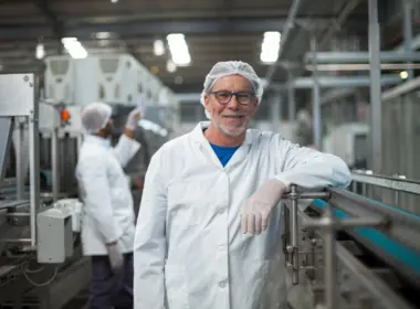 ile zarabia planista produkcji